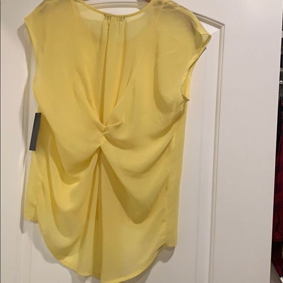 🎉Last deal🎉Urban Hearts yellow top🤩 - Picture 1 of 6